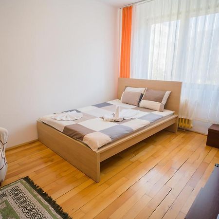 Rustic & Spacious 3Br Apartment Bucarest Exterior foto